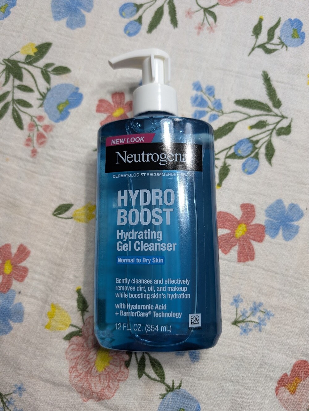 Neutrogena Hydro Boost Hydrating Gel Cleanser - Blue